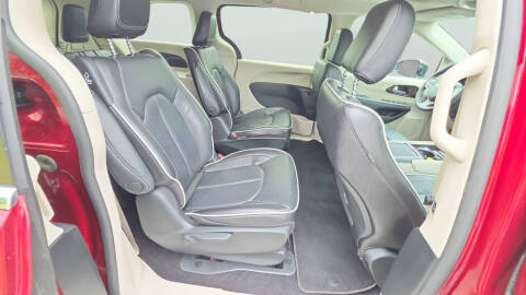 2023 Chrysler Pacifica Plug-In Hybrid Limited