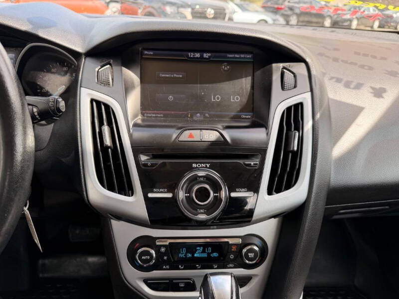 2014 Ford Focus SE