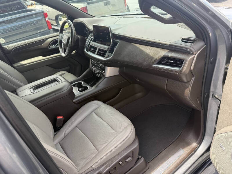 2021 GMC Yukon SLT