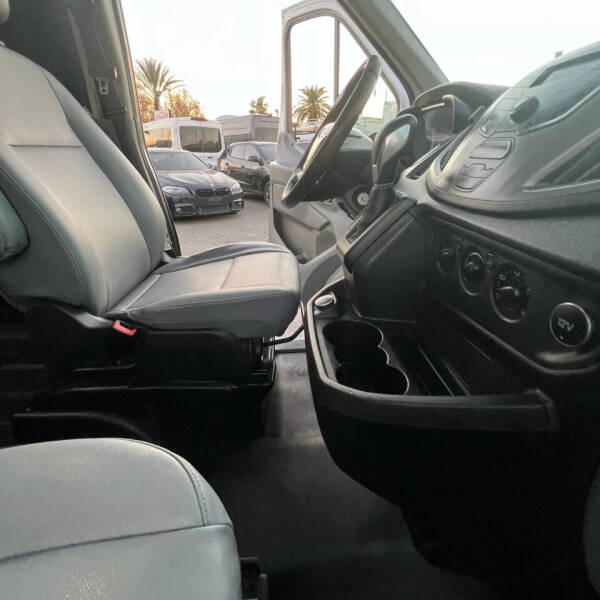 2018 Ford Transit 250