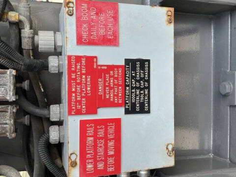 2010 Freightliner M2 106