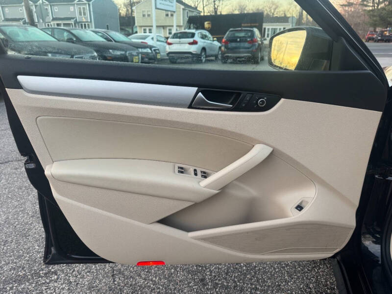 2013 Volkswagen Passat SE PZEV