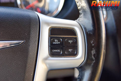 2012 Chrysler Town and Country Touring