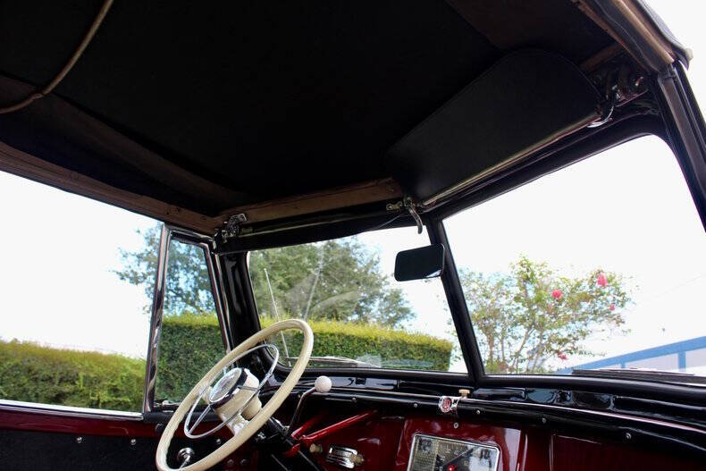 1948 Willys Overland Jeepster