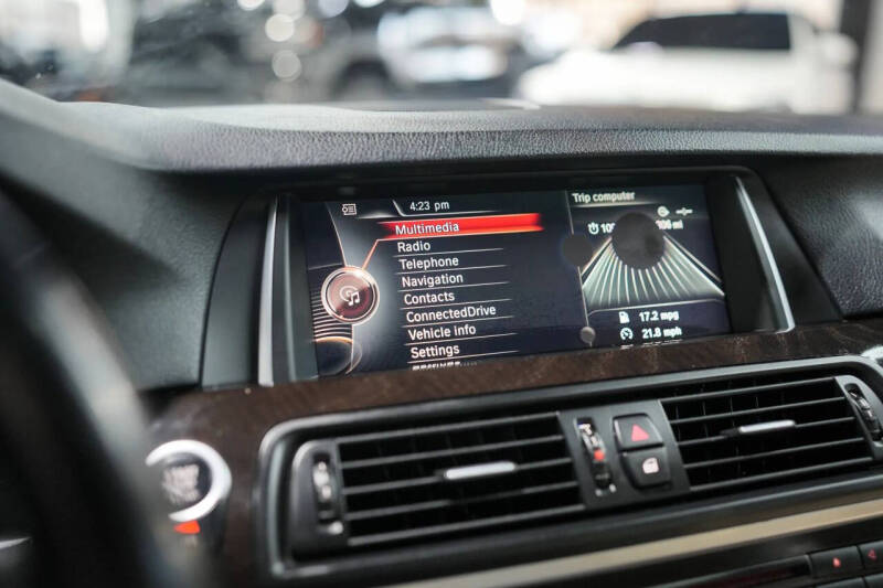 2015 BMW 5 Series 528i