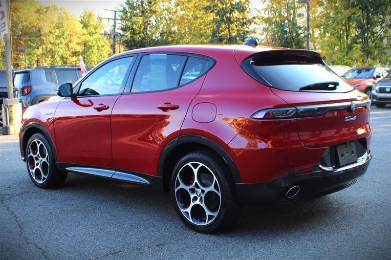 2024 Alfa Romeo Tonale Hybrid Veloce