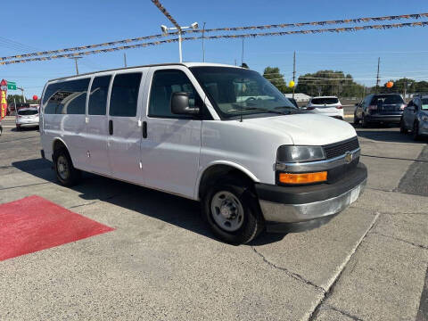 2017 Chevrolet Express LT 3500