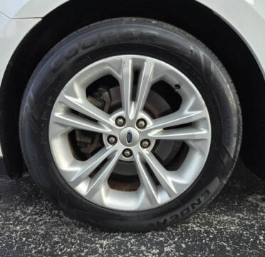 2014 Ford Taurus SEL