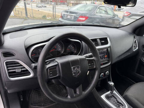 2012 Dodge Avenger SE