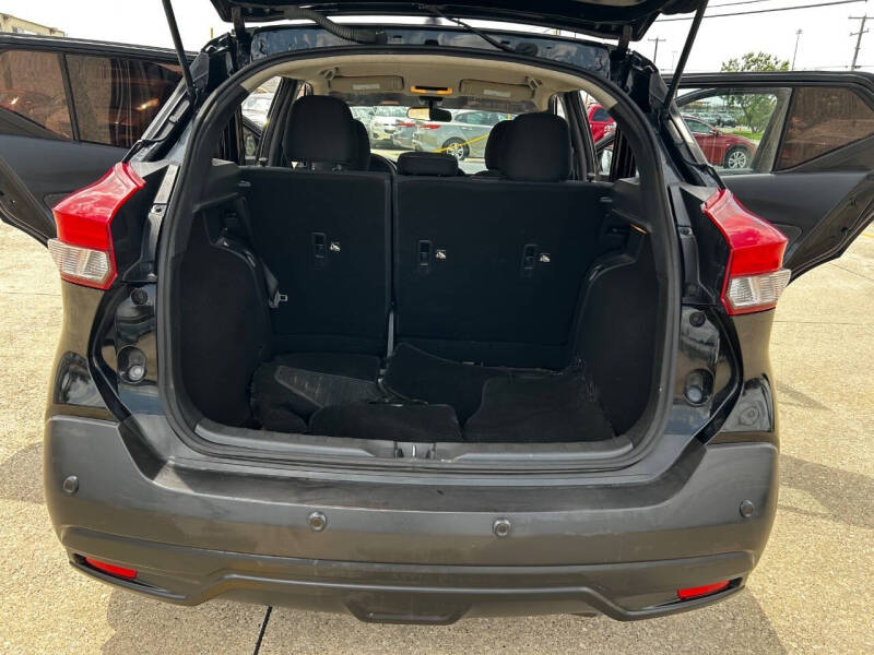 2020 Nissan Kicks SV