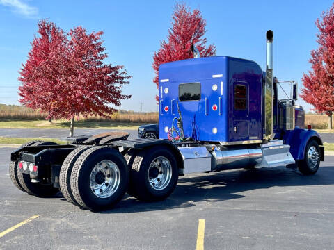 2016 Kenworth W900