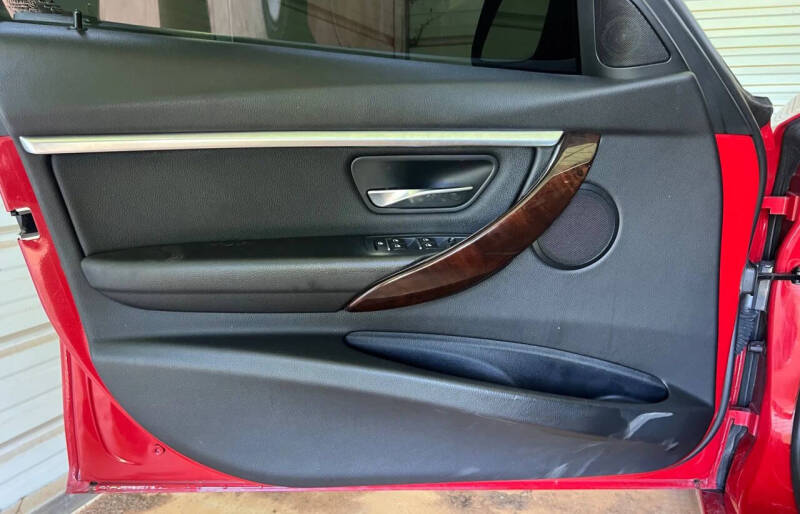 2017 BMW 3 Series 330i