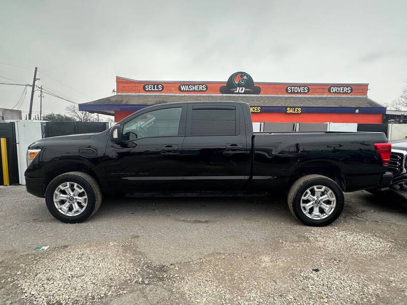 2023 Nissan Titan XD SV