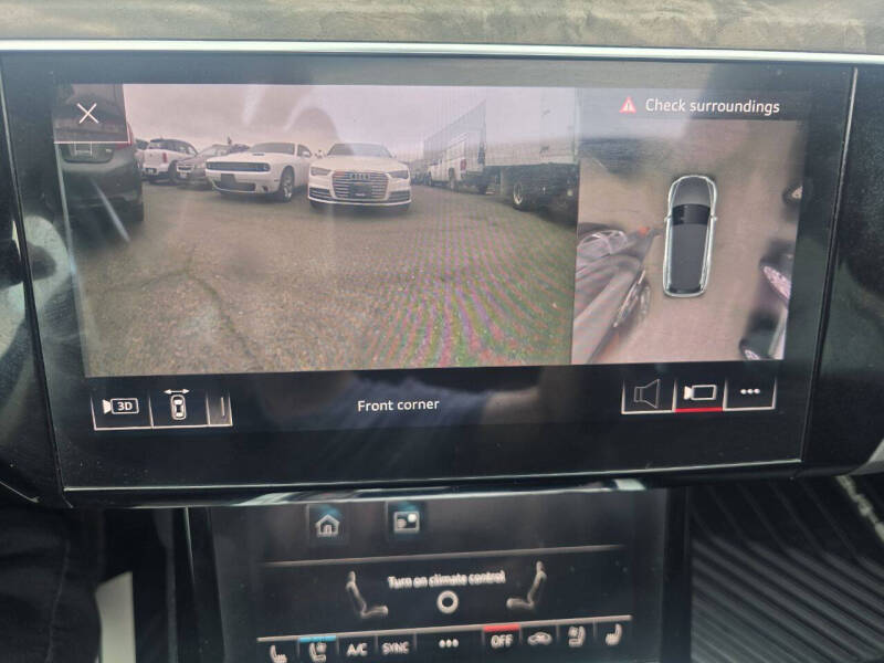 2019 Audi e-tron quattro Premium Plus
