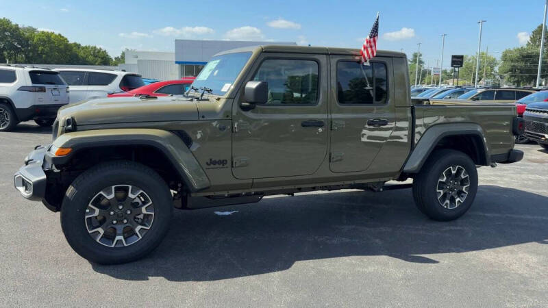 2026 Jeep Gladiator Sahara