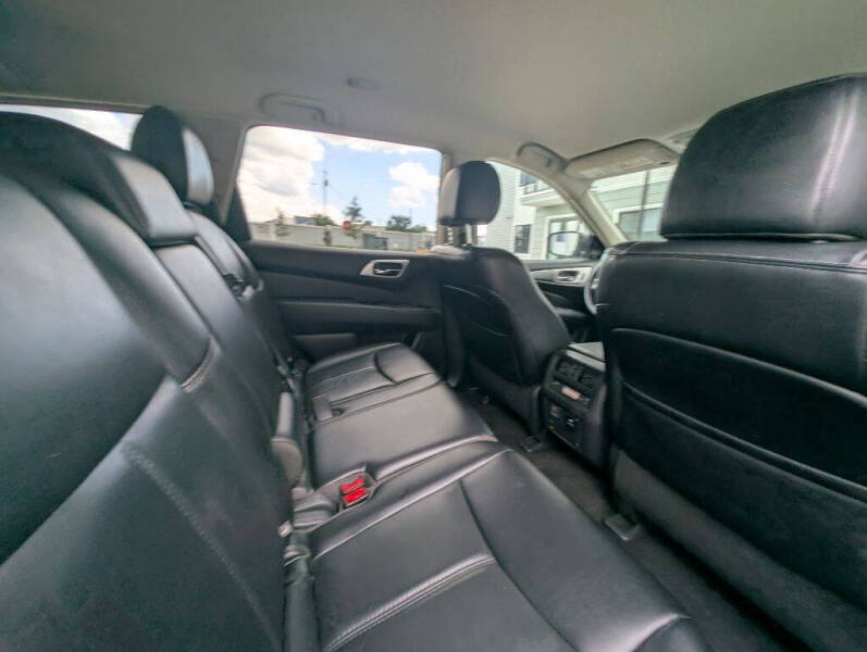 2018 Nissan Pathfinder S