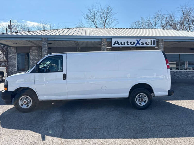 2023 GMC Savana 2500