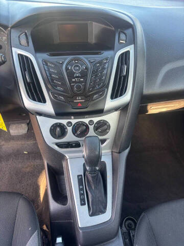 2014 Ford Focus SE