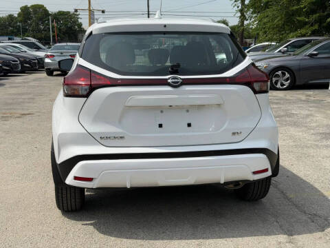 2023 Nissan Kicks SV