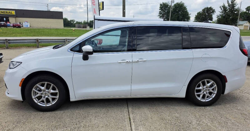 2023 Chrysler Pacifica Touring L