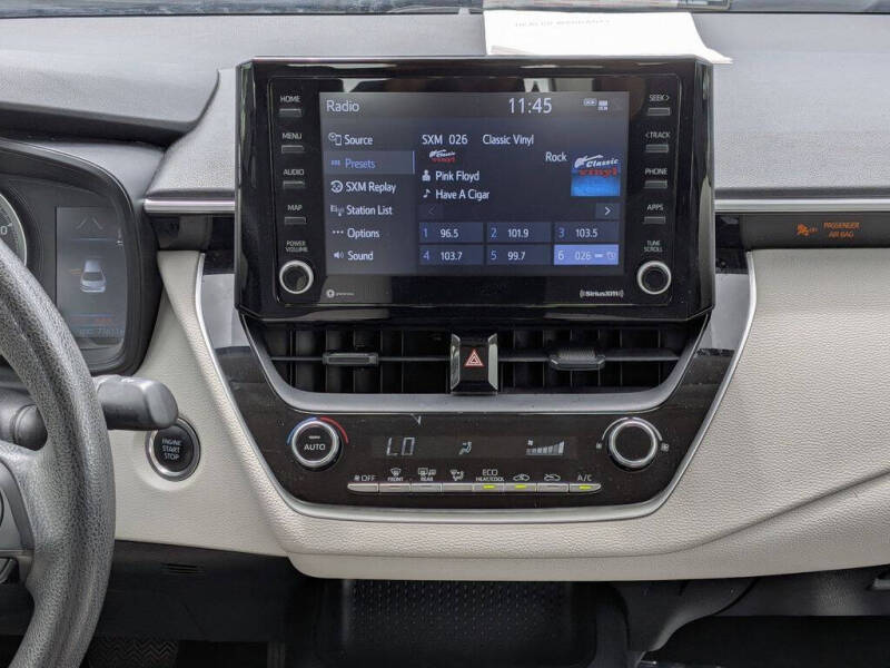 2022 Toyota Corolla LE