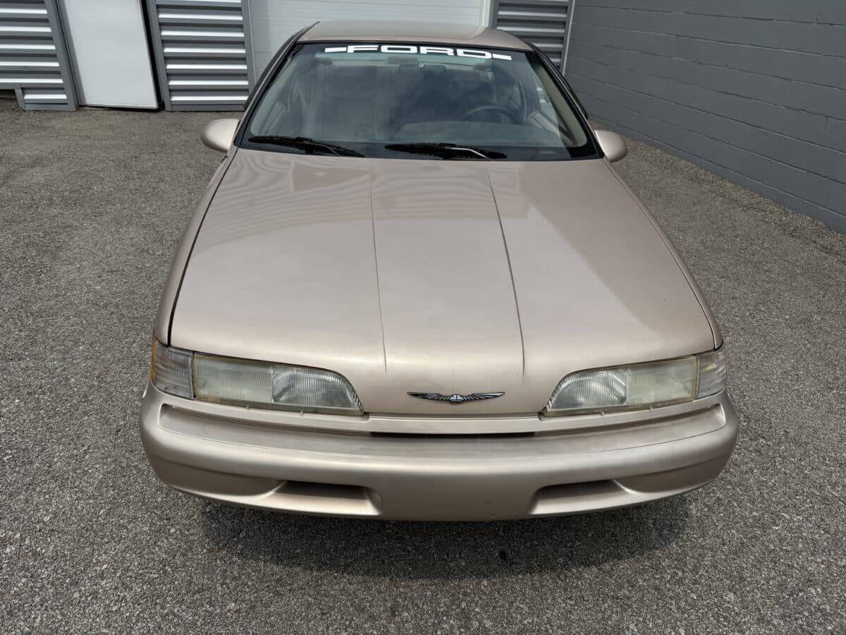 1993 Ford Thunderbird 63