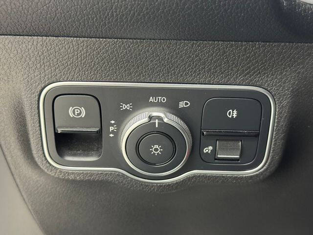 2022 Mercedes-Benz GLB GLB 250