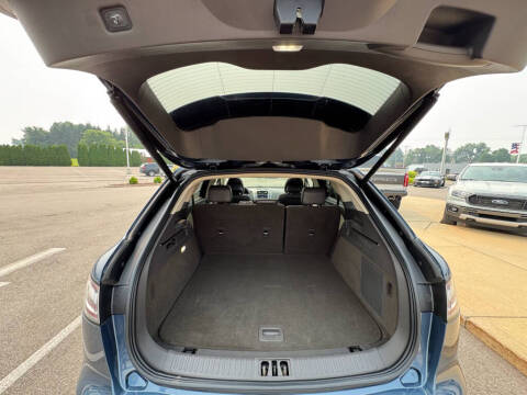 2019 Lincoln Nautilus Select