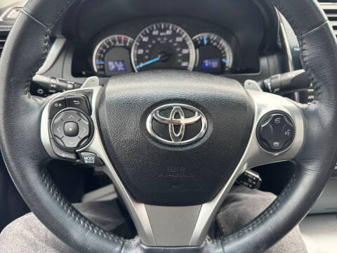 2014 Toyota Camry SE V6