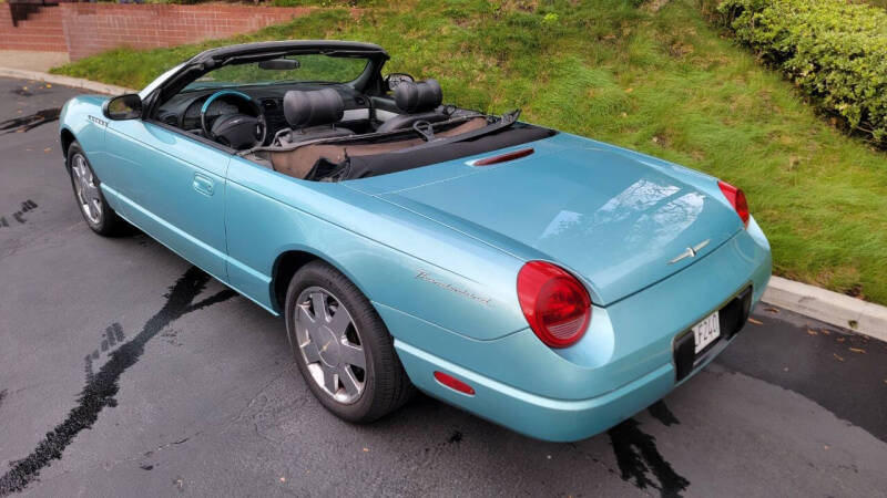2002 Ford Thunderbird Deluxe