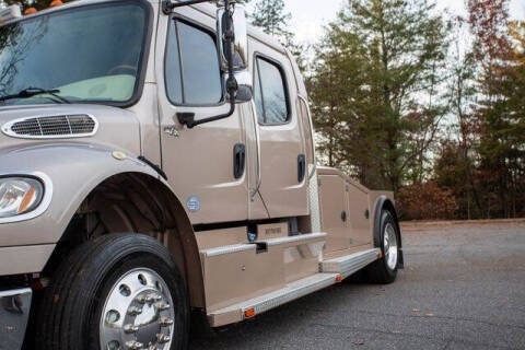 2015 Freightliner M2 106