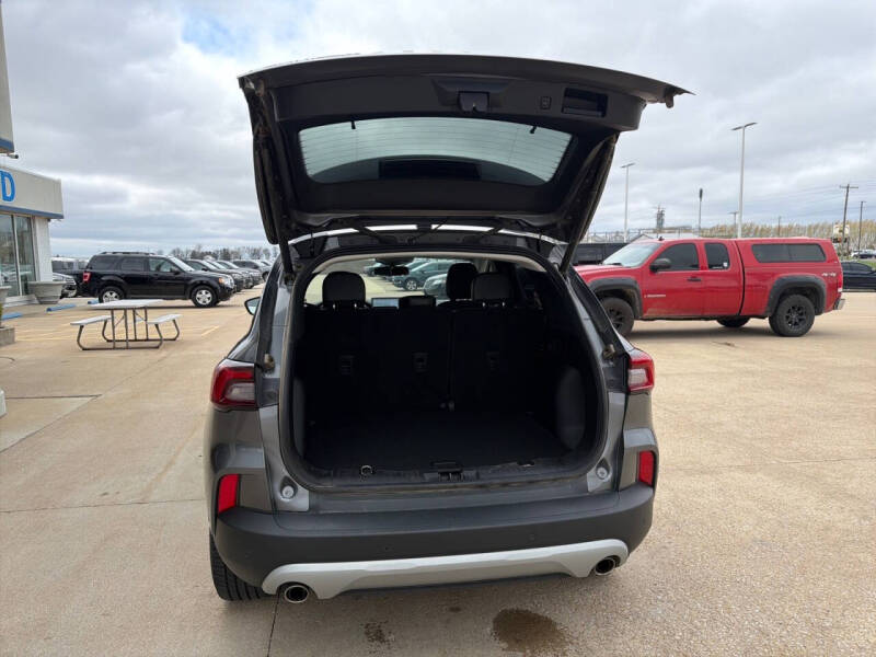 2023 Ford Escape Platinum