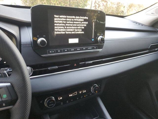 2025 Mitsubishi Outlander PHEV SE