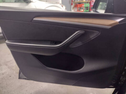 2025 Tesla Model Y Performance