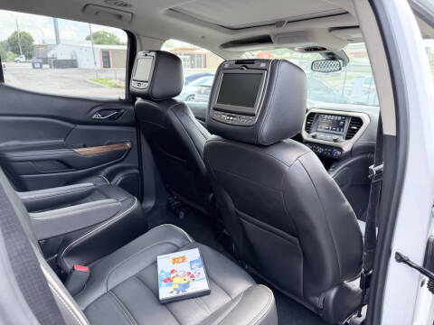 2017 GMC Acadia Denali