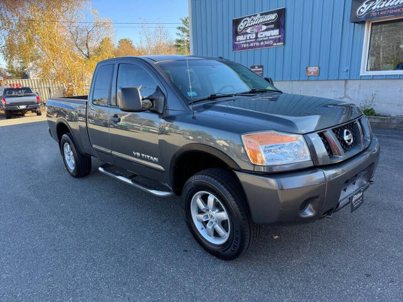 2012 Nissan Titan SV