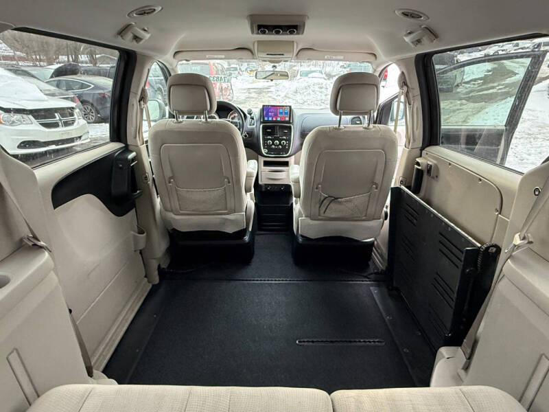 2016 Dodge Grand Caravan SXT Plus