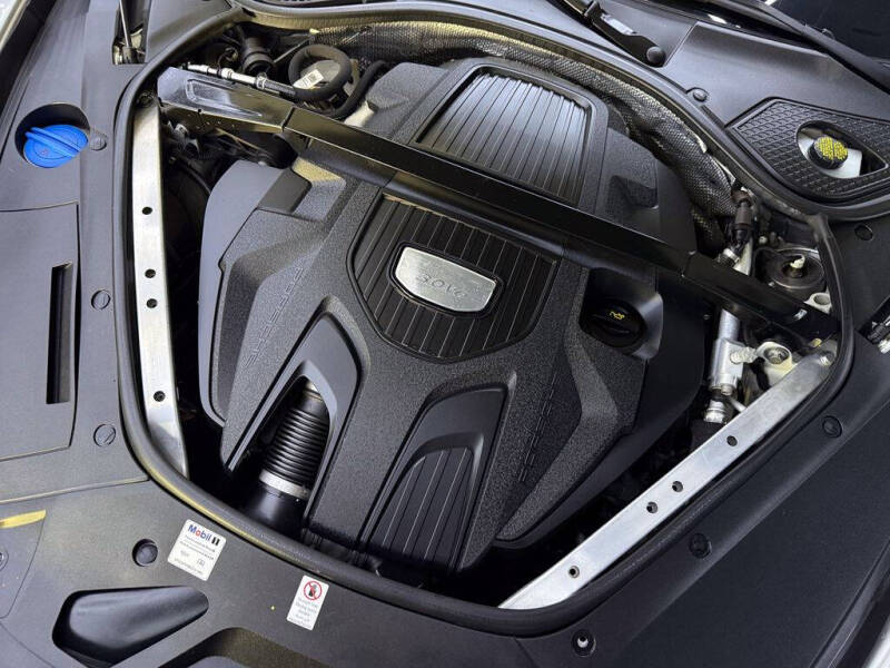 2018 Porsche Panamera