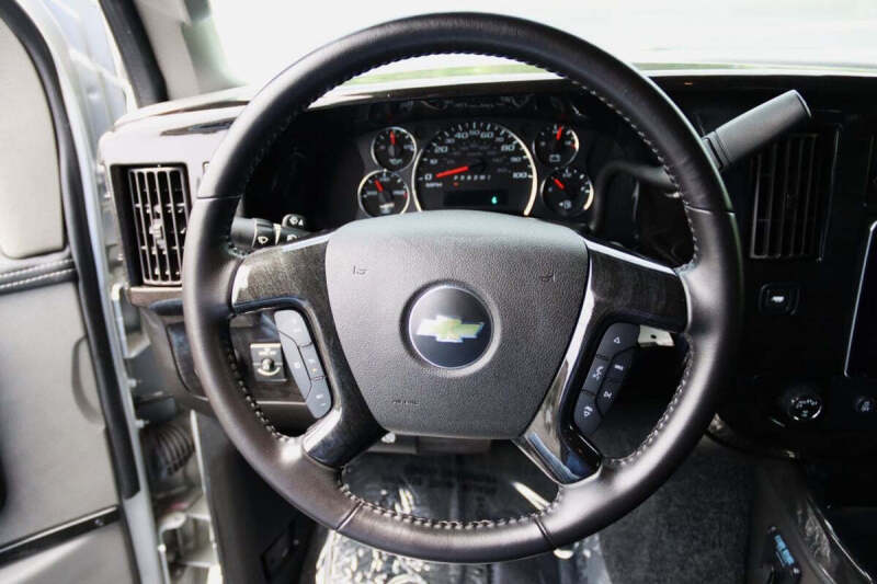 2024 Chevrolet Express 2500