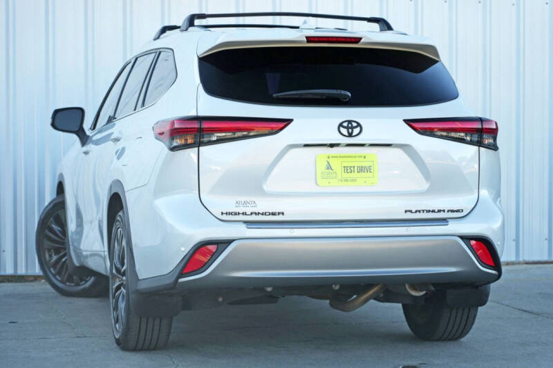 2022 Toyota Highlander Platinum
