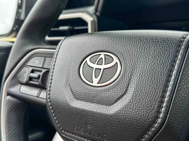 2026 Toyota 4Runner Limited HV