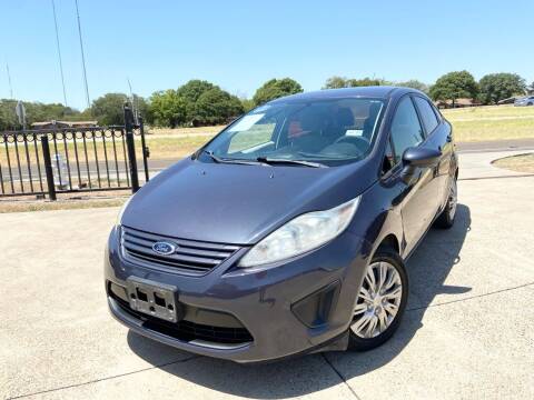 2013 Ford Fiesta for sale at Texas Luxury Auto in Cedar Hill TX