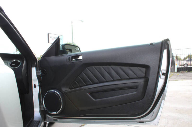 2011 Ford Mustang