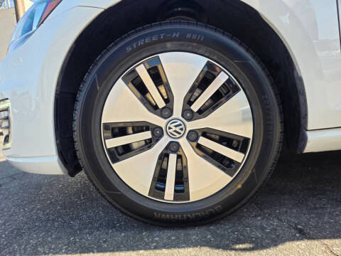 2019 Volkswagen e-Golf SE