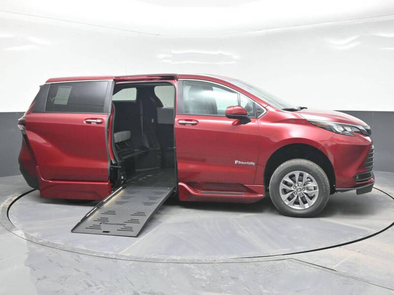 2025 Toyota Sienna