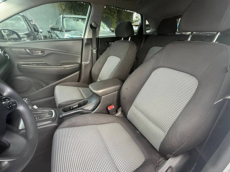 2020 Hyundai Kona SE