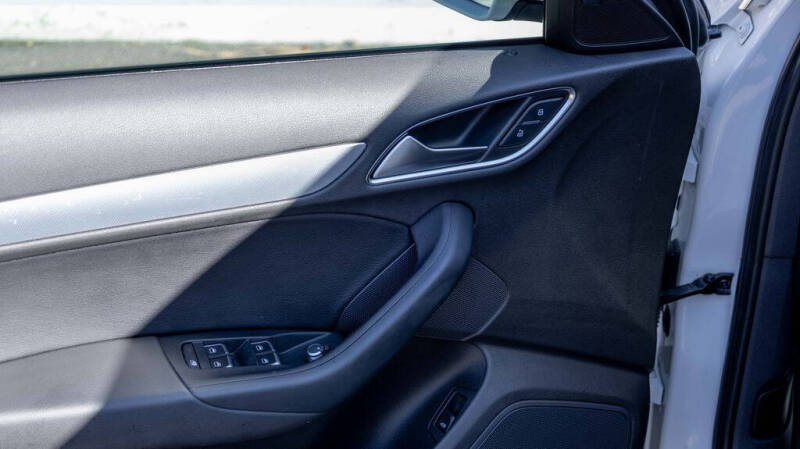 2015 Audi Q3 2.0T Premium Plus