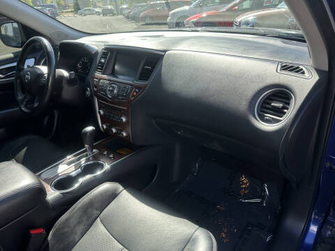 2020 Nissan Pathfinder Platinum