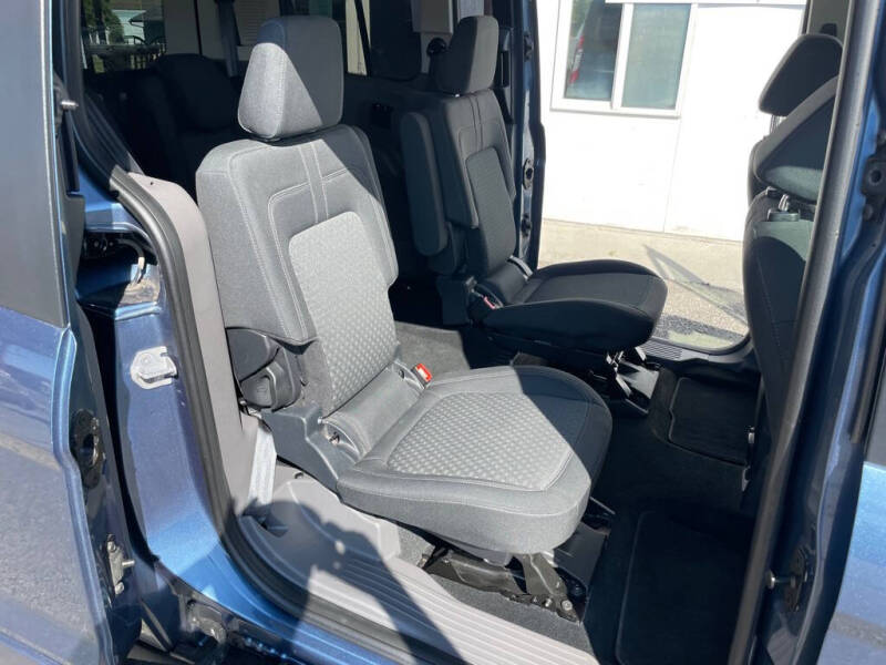 2020 Ford Transit Connect XLT photo 14