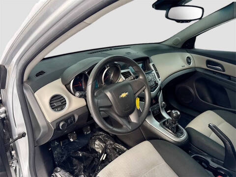 2011 Chevrolet Cruze LS